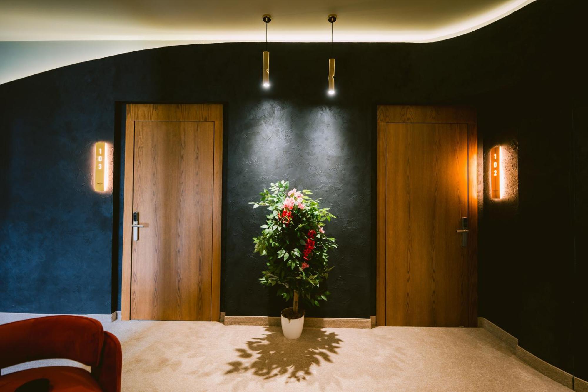 Noemie Hotel Himare Bagian luar foto