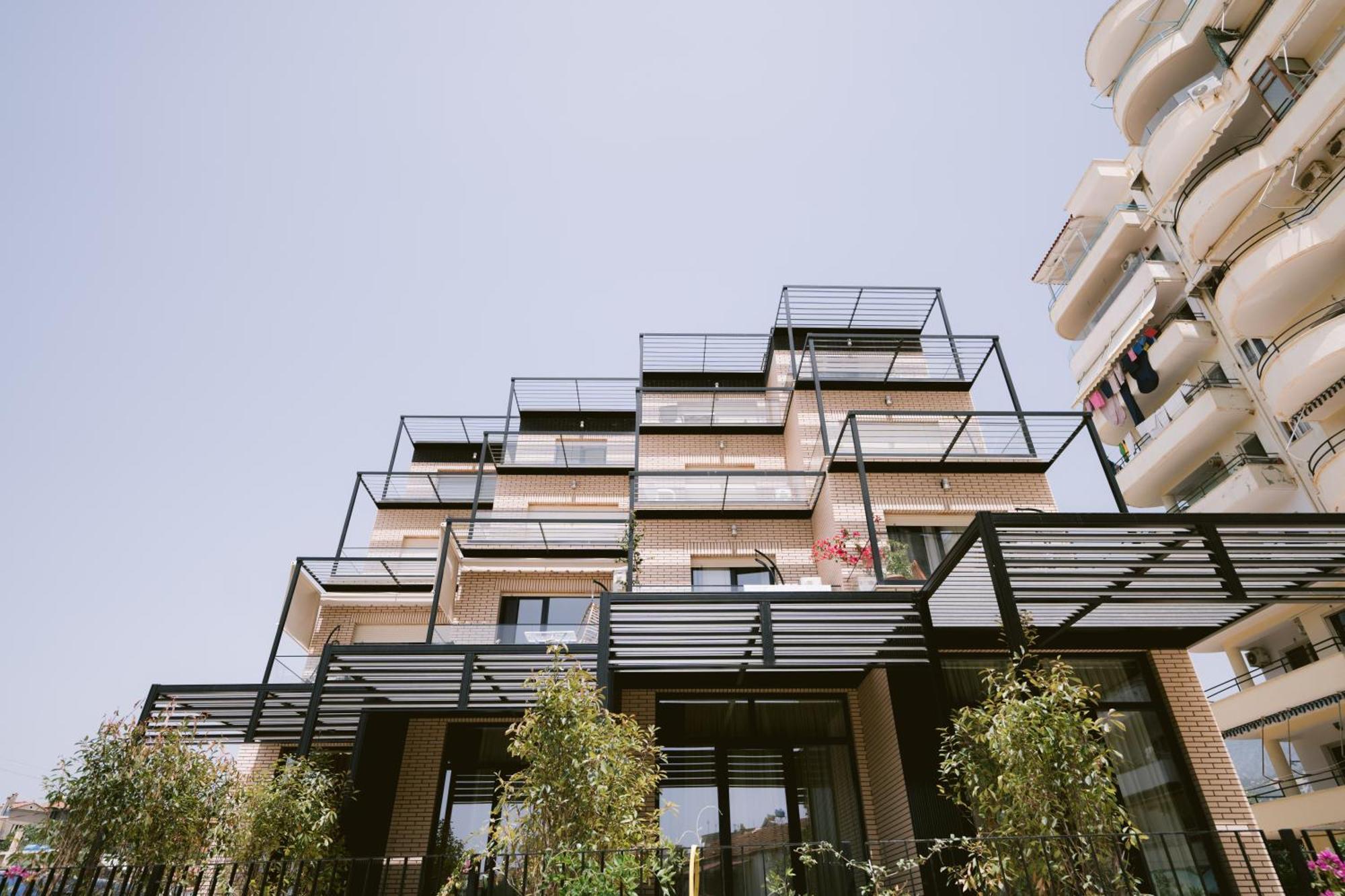 Noemie Hotel Himare Bagian luar foto