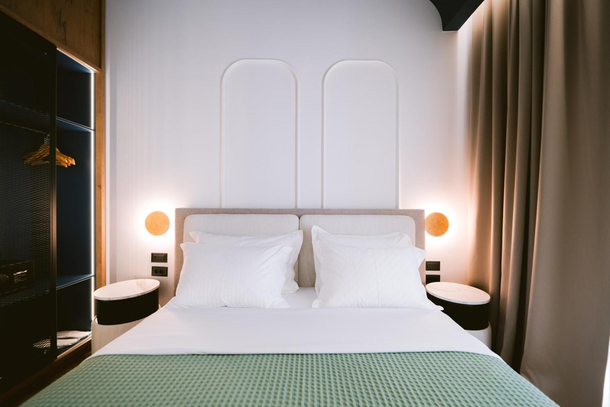 Noemie Hotel Himare Bagian luar foto