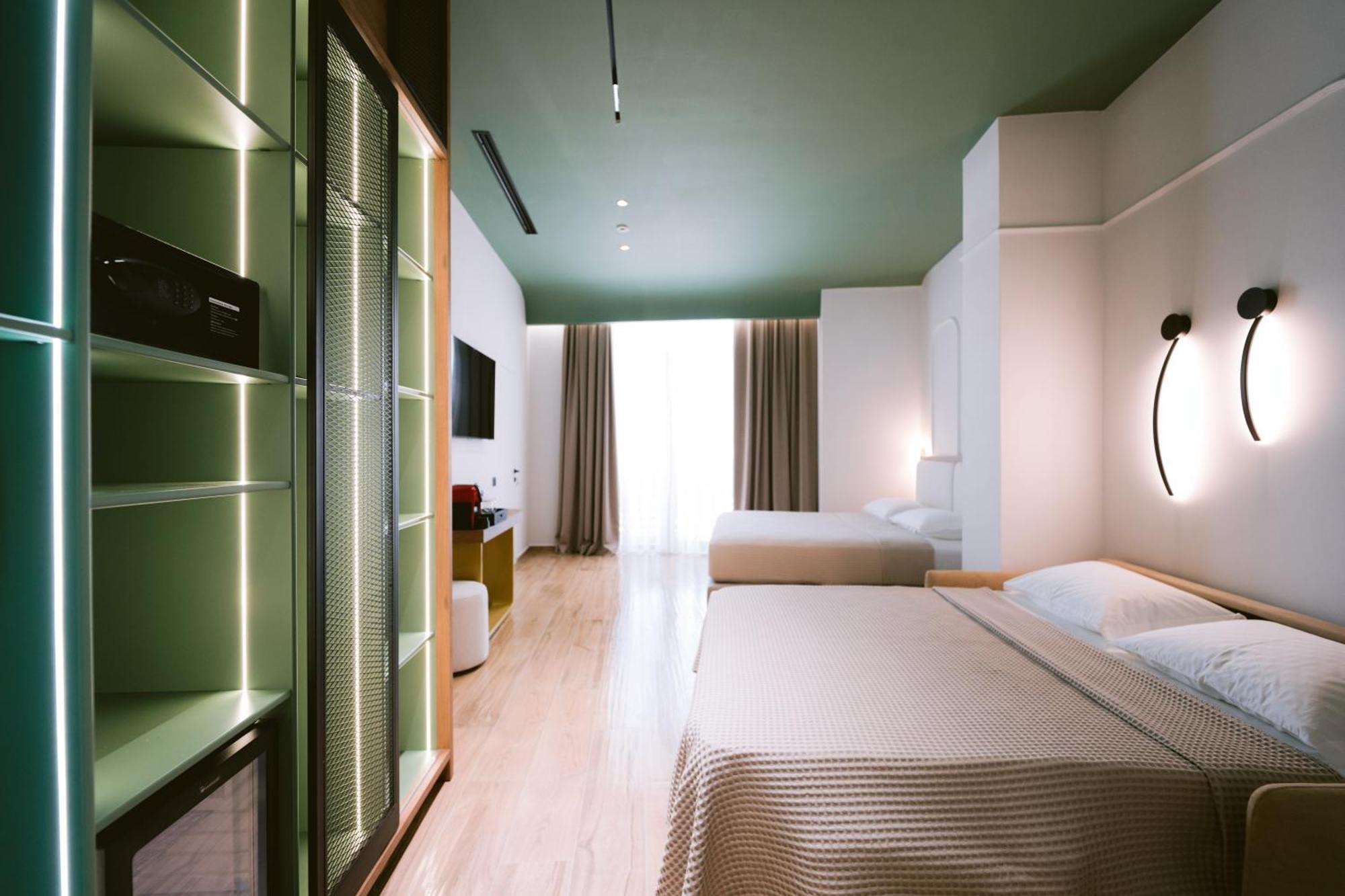 Noemie Hotel Himare Bagian luar foto