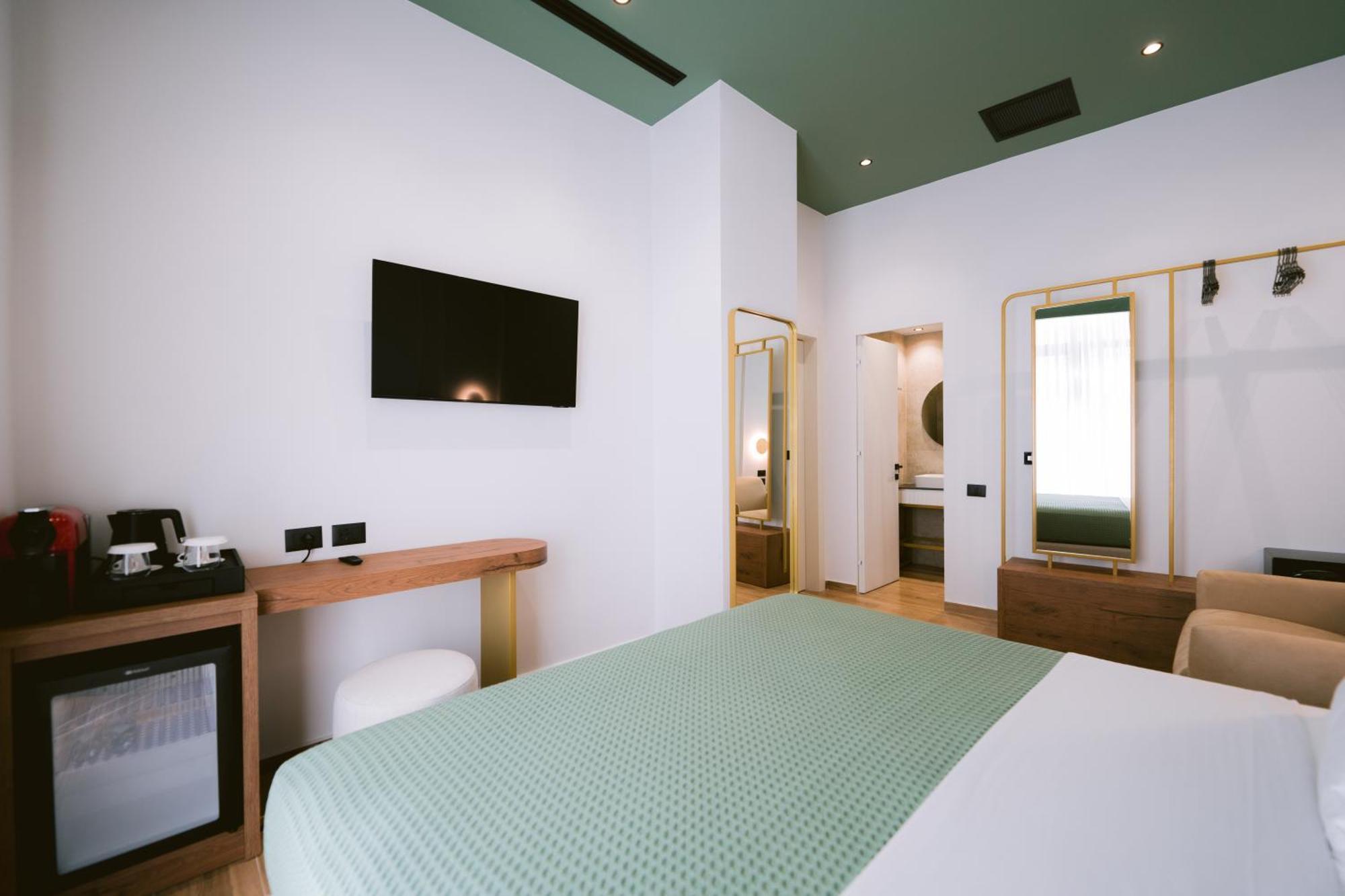 Noemie Hotel Himare Bagian luar foto